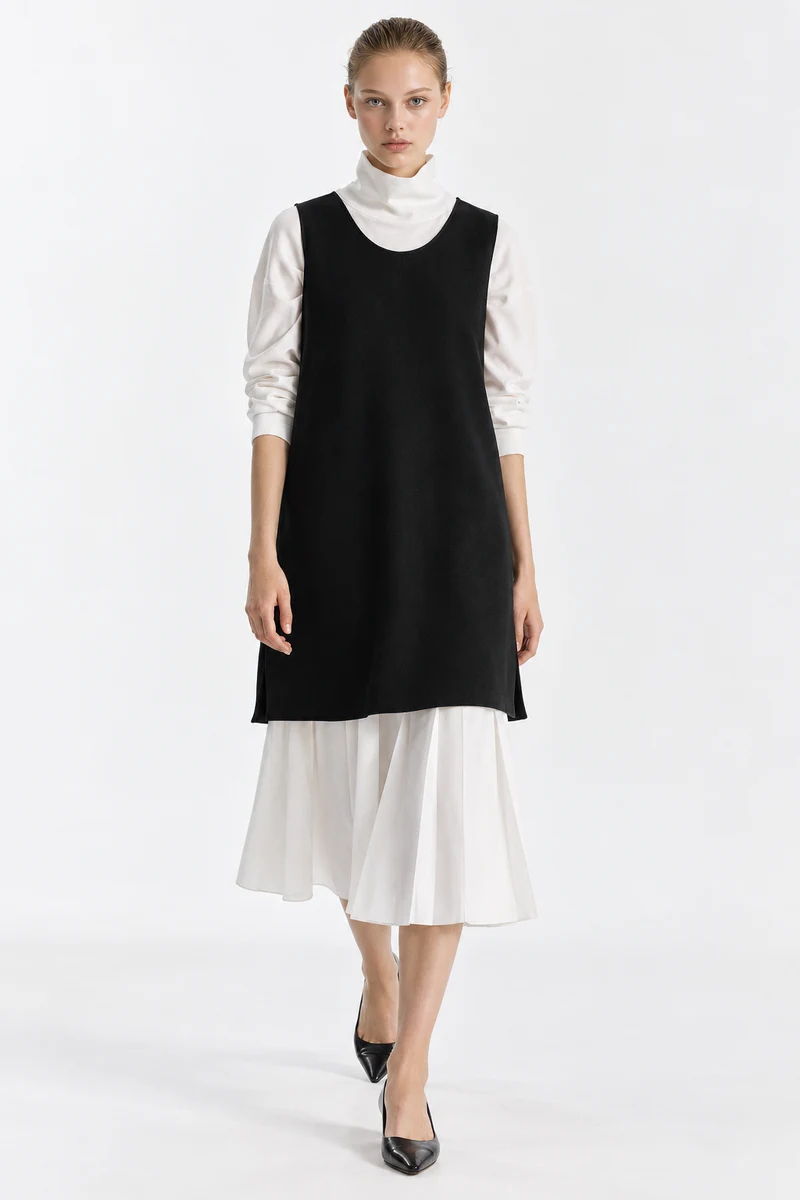 Wearable Worlds lookbook image 9